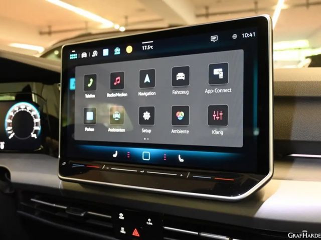 Volkswagen Golf 1.5 TSI Golf VIII Life