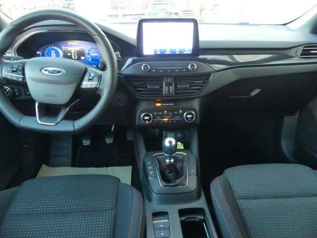 Ford Focus ST Line Wagon