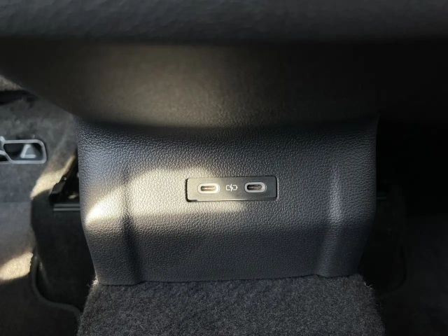 Volkswagen T-Roc 1.5 eTSI DSG Life