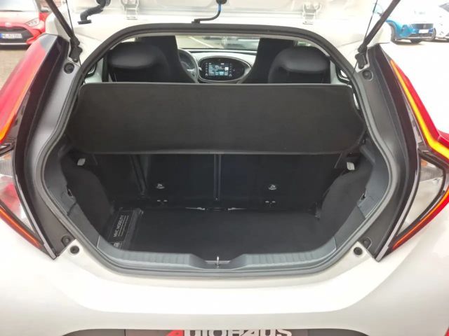 Toyota Aygo X Hatchback Play