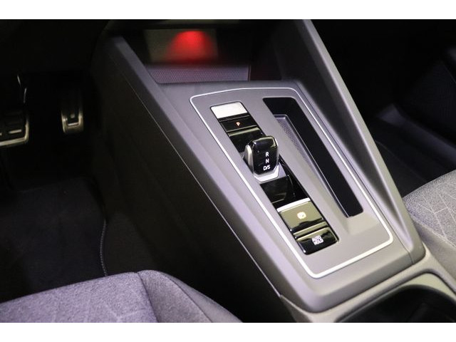Volkswagen Golf Life Variant