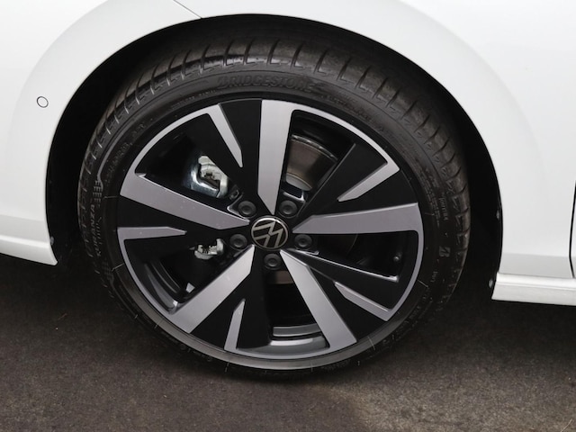 Volkswagen Golf 1.5 eTSI DSG Style Variant