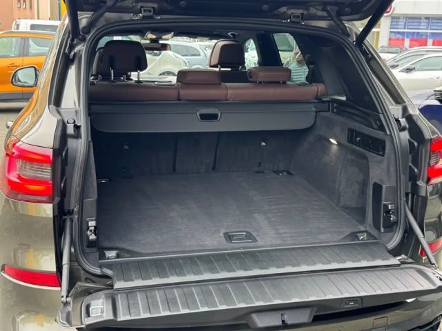 BMW X5 i CRYSTAL PANO-SKY GESTIK H/K HUD LASER