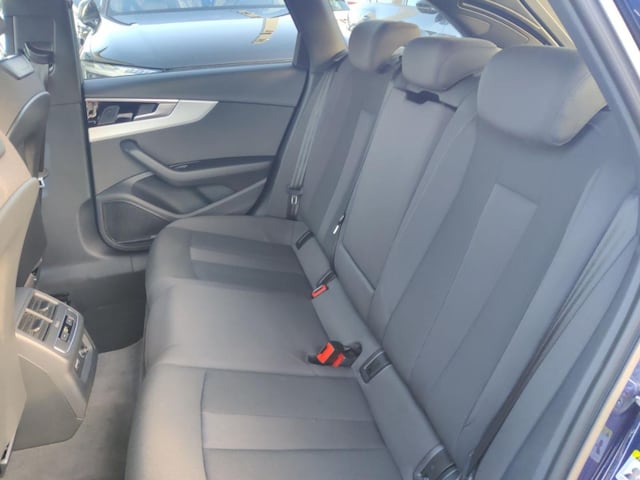 Audi A4 35 TFSI Avant S-Tronic