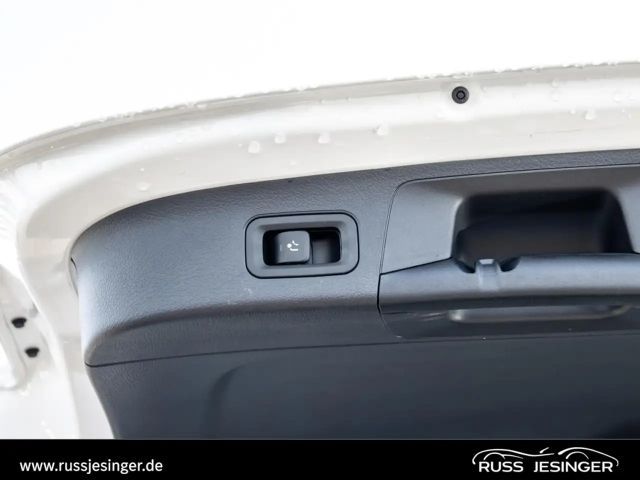 Mercedes-Benz GLA 200 4MATIC AMG Line