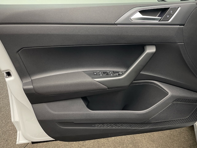 Volkswagen Polo 1.0 TSI DSG R-Line