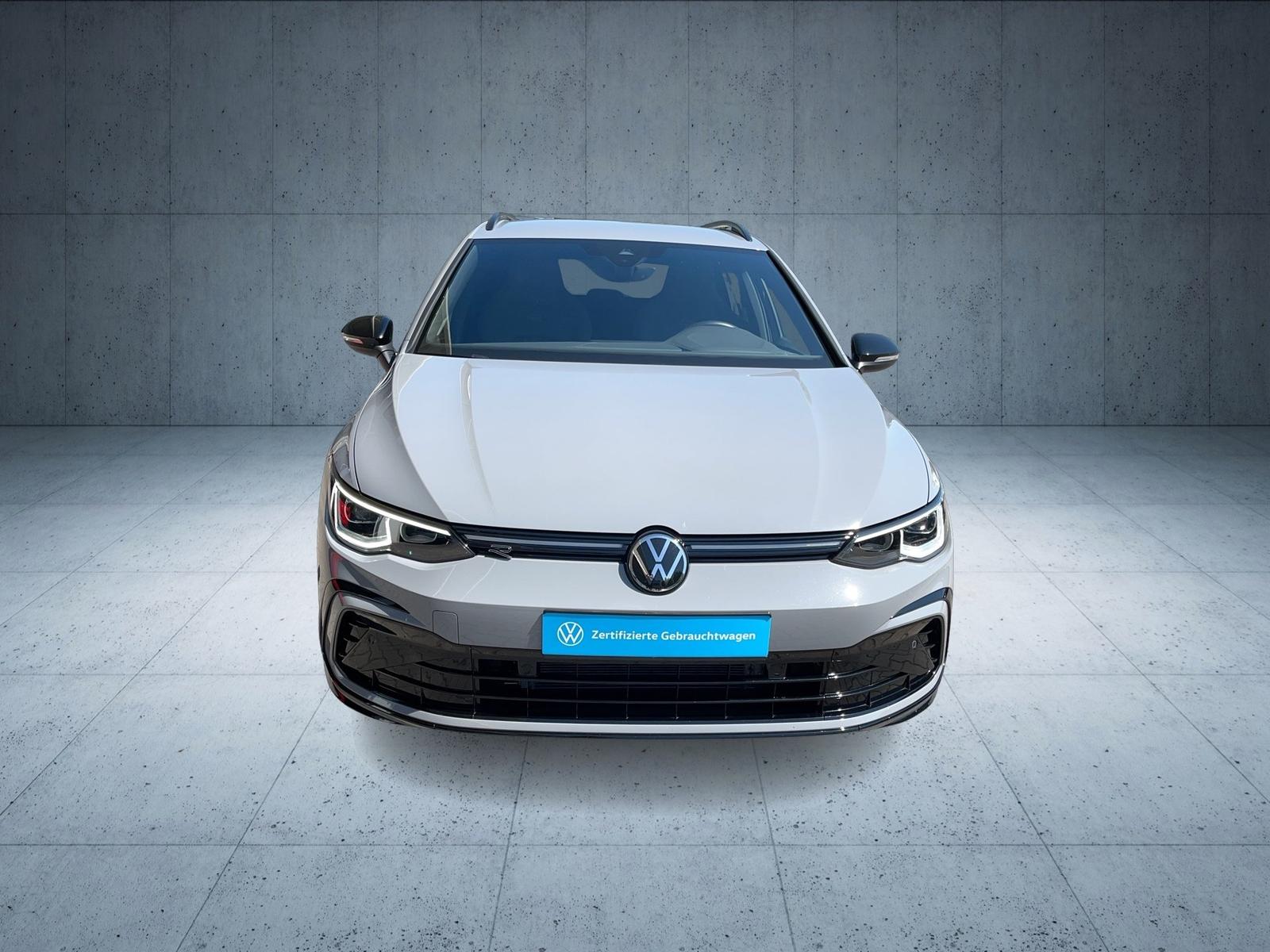 Volkswagen Golf 1.5 eTSI DSG R-Line Variant