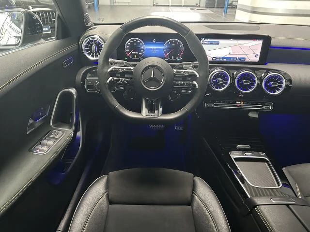 Mercedes-Benz CLA 45 AMG 4MATIC AMG Line