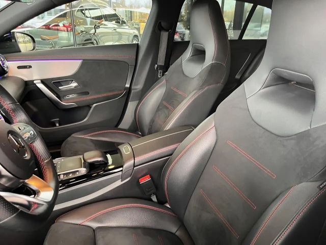 Mercedes-Benz CLA 200 AMG Line CLA 200 d