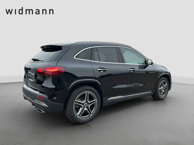 Mercedes-Benz GLA 180 AMG Line Limousine Lang