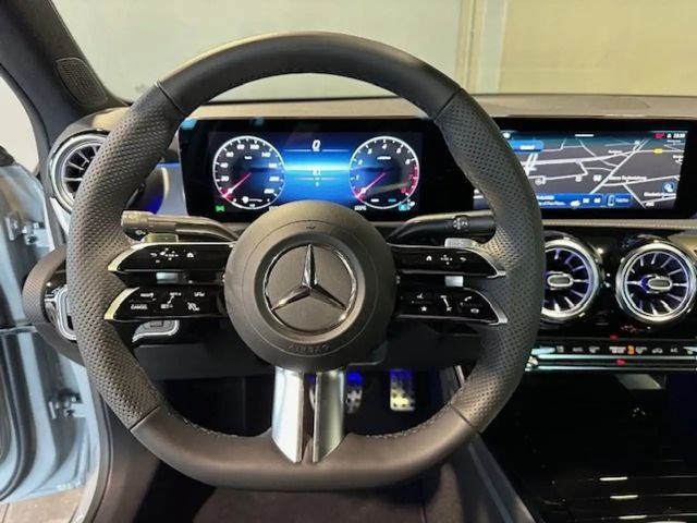 Mercedes-Benz A 200 AMG Line