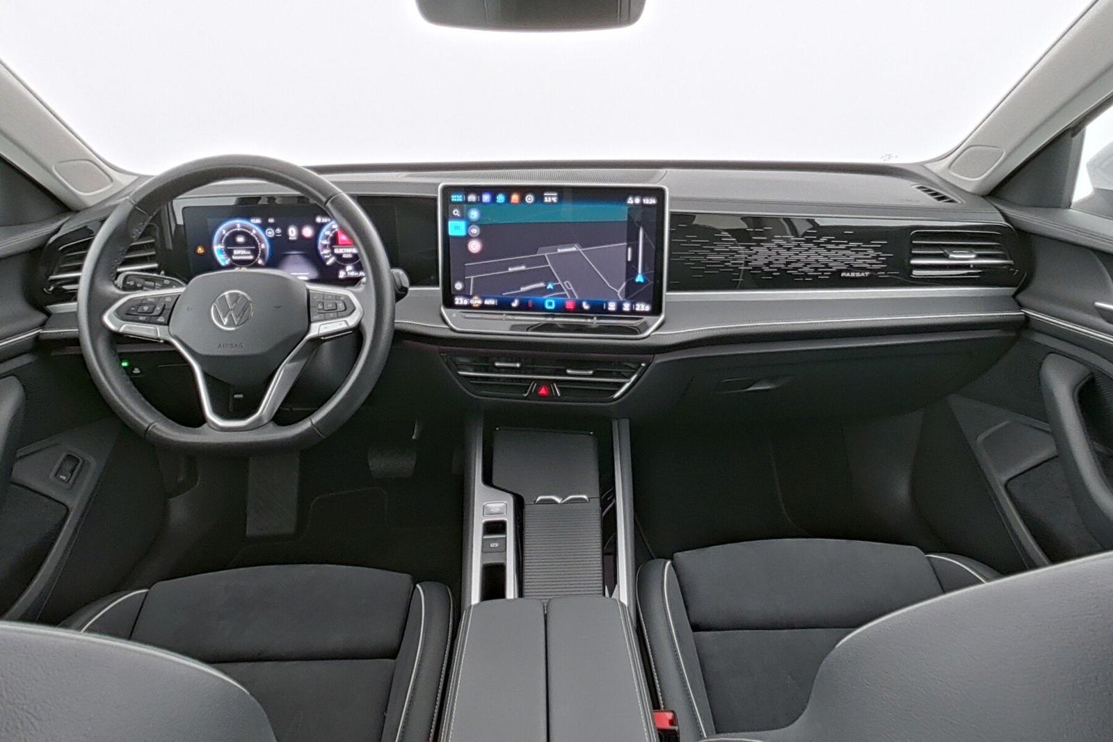 Volkswagen Passat 2.0 TDI IQ.Drive Sport Variant