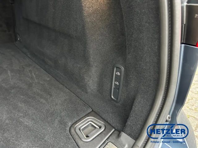 Volvo XC60 AWD Dark Ultra