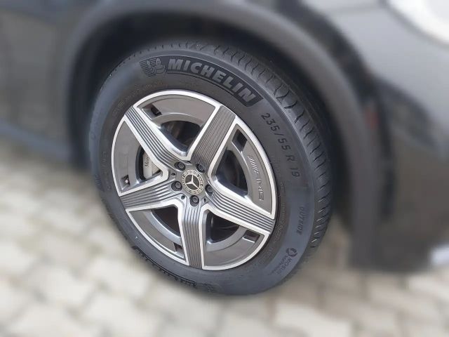 Mercedes-Benz GLC 300 4MATIC AMG Line GLC 300 d