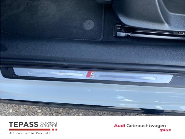 Audi A4 30 TDI Avant S-Line S-Tronic