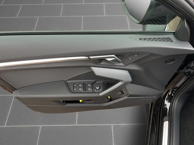 Audi A3 30 TFSI Sedan