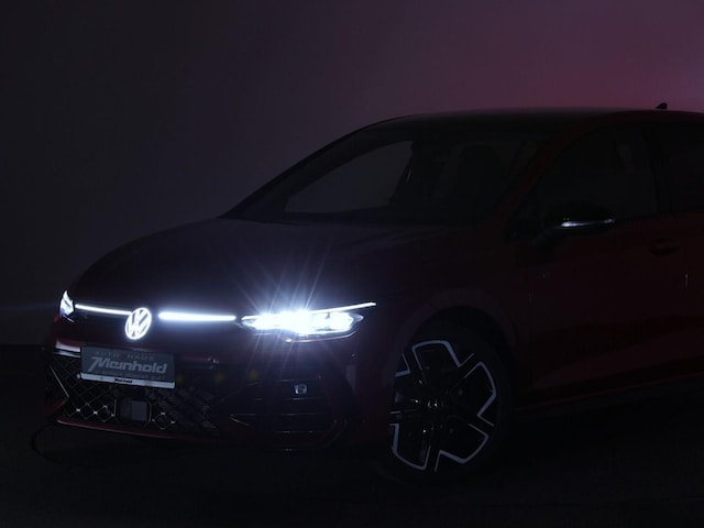Volkswagen Golf 1.5 TSI R-Line Style