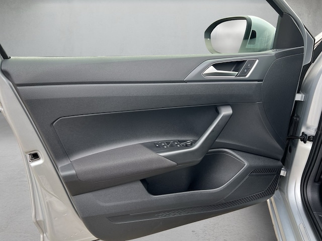 Volkswagen Taigo 1.0 TSI DSG R-Line