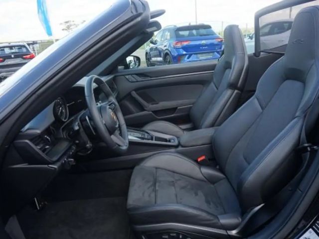 Porsche 992 Cabrio GTS