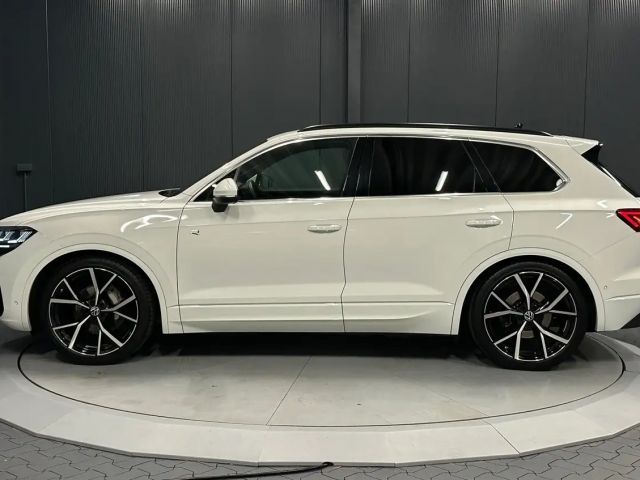 Volkswagen Touareg 4Motion R-Line