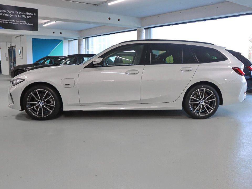BMW 320 320e Touring