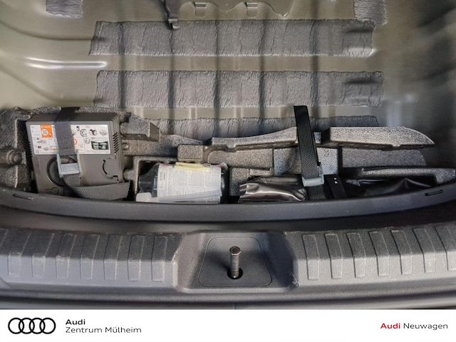 Audi A3 30 TFSI S-Line S-Tronic Sedan