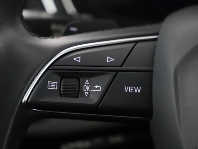 Audi A4 30 TDI Sedan