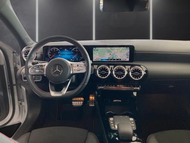 Mercedes-Benz A 200 AMG Line