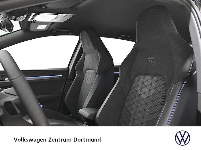 Volkswagen Golf 1.5 eTSI Golf VIII R-Line