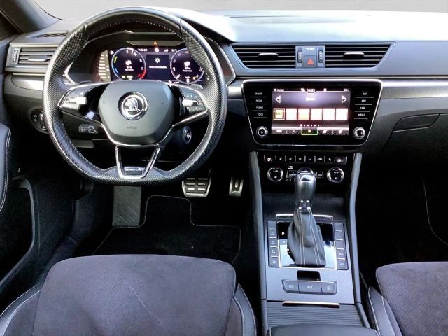 Skoda Superb Combi Sportline iV