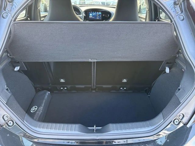 Toyota Aygo X 1.0 VVT-i Business