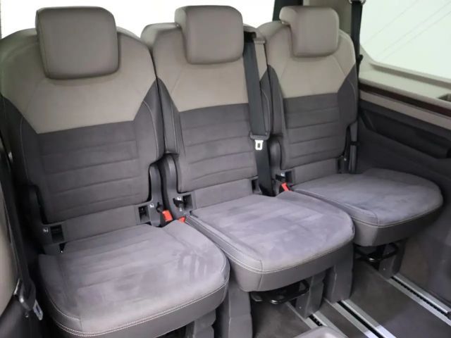 Volkswagen Multivan DSG Style T7