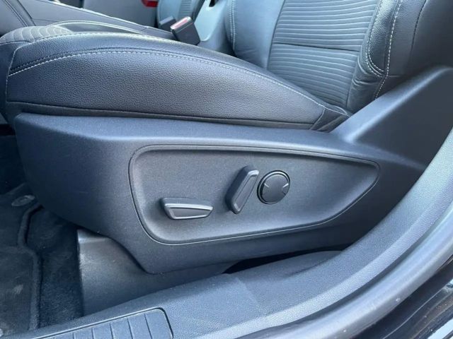 Ford Kuga Plug in Hybrid Titanium X