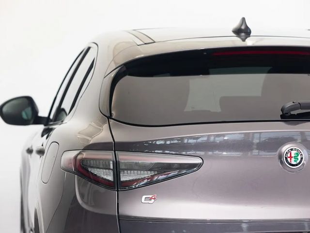 Alfa Romeo Stelvio AT8 Q4 Veloce