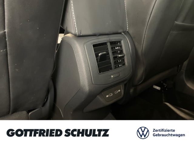Volkswagen T-Roc T-Roc GOAL TSI SITZHEIZUNG EINPARKHILFE NAVI LED
