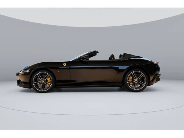 Ferrari Roma Spider
