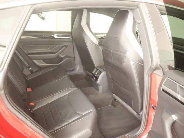 Volkswagen Arteon R-Line eHybrid