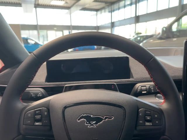 Ford Mustang Mach-E AWD Premium