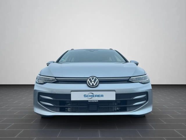 Volkswagen Golf Life Variant