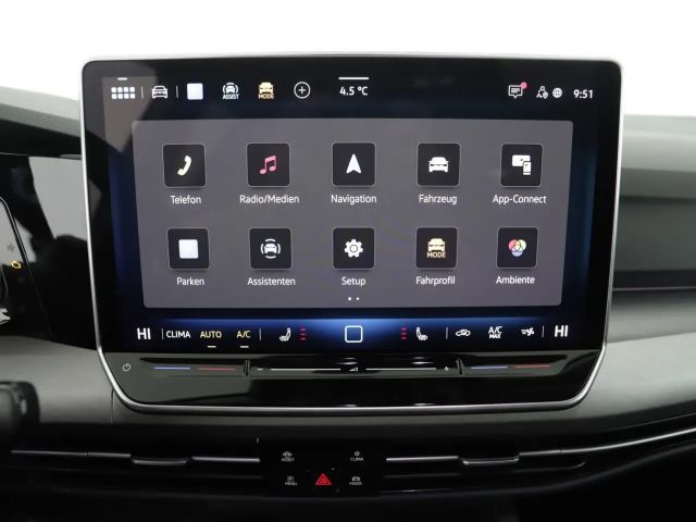 Volkswagen Golf DSG Life