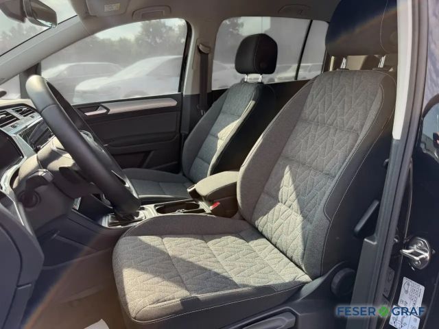 Volkswagen Touran IQ.Drive Move R-Line