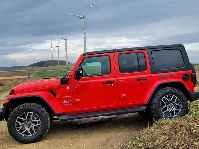 Jeep Wrangler 4xe Sahara