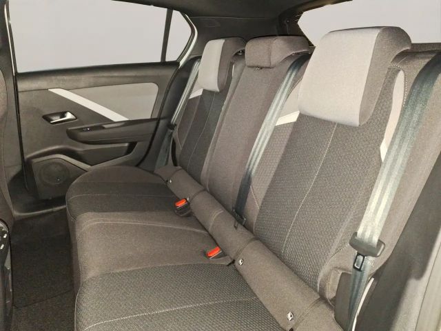 Opel Astra 1.2 Turbo Edition Turbo