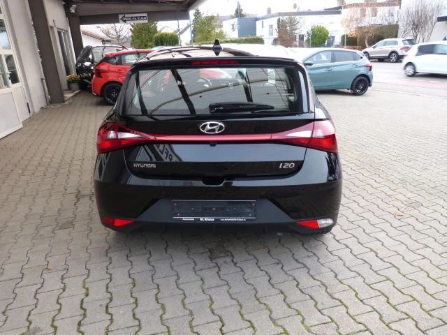 Hyundai i20 APPLE SHZ LHZ KAMERA+PDC KLIMA TEMPOMAT