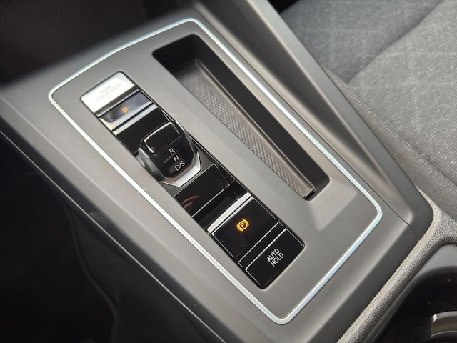 Volkswagen Golf 1.5 TSI DSG Life Variant