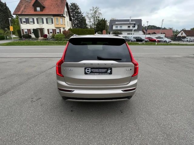 Volvo XC90 Dark