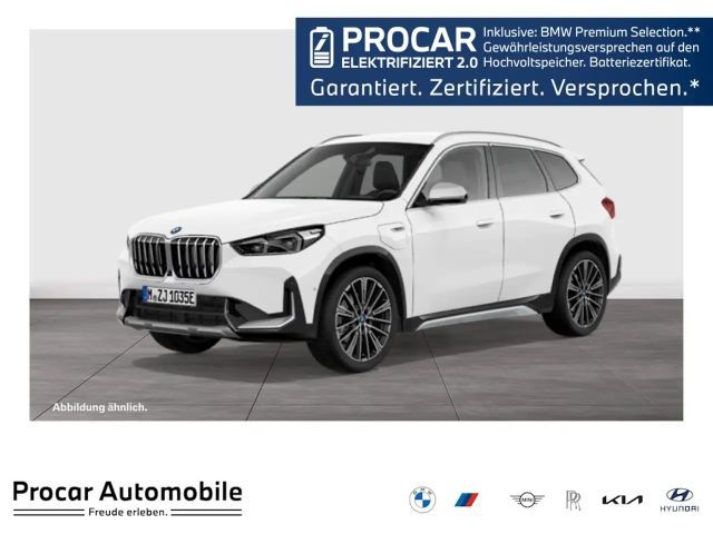 BMW X1 xDrive30e xLine Aut Nav HuD LED AHK Komfzg