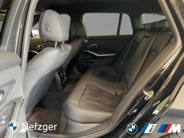 BMW 330 330d M-Sport Touring xDrive
