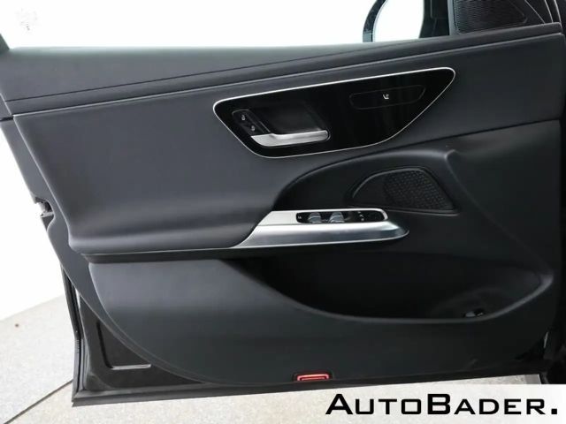 Mercedes-Benz E 220 AVANTGARDE E 220 d Sedan