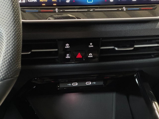 Volkswagen Golf 2.0 TDI DSG R-Line